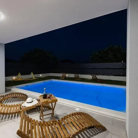Villa Mame *
