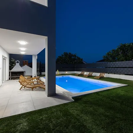 Mame Villa